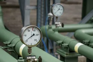 Đức nói dù áp trừng phạt kinh tế Nga, châu Âu vẫn cần tiếp tục nhập dầu khí Nga. Ảnh: GETTY IMAGES