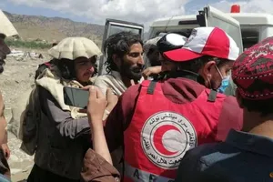 Nỗ lực cứu hộ sau thảm họa động đất tại Afghanistan đối mặt nhiều thách thức lớn. Ảnh: REUTERS