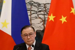 Ngoại trưởng Philippines – ông Teodoro Locsin. Ảnh: REUTERS