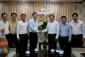 Tập đoàn điện lực VN chúc mừng báo Pháp Luật TP.HCM dịp 21-6