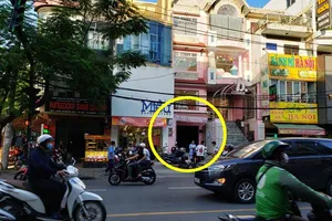 Gửi xe bị chặt chém: Xử lý ra sao?