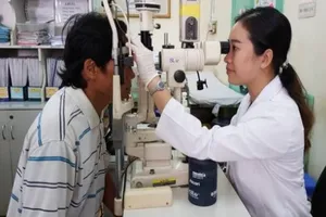 Hỏng một mắt có được điều khiển xe máy hay không?