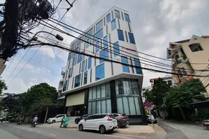 Chùm ảnh: Điểm danh những công trình xây sai phép ở Tân Bình