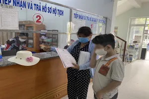 Trẻ 11 tuổi đã làm được giấy khai sinh sau nhiều năm chờ đợi