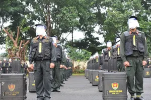 Theo Luật CSCĐ cán bộ, chiến sĩ cảnh sát cơ động sẽ được ưu tiên về chính sách nhà ở xã hội. Ảnh: BCA