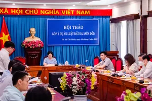 Đề xuất cá nhân mua nhà, đất từ công ty kinh doanh bất động sản bắt buộc phải công chứng