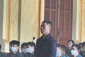 Hủy án vụ cựu cảnh sát chống buôn lậu cầm đầu đường dây buôn lậu