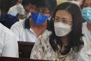 Cựu phó cục trưởng Cục Thuế TP.HCM Nguyễn Thị Bích Hạnh bị phạt 4 năm tù