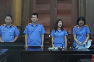 Vụ 13 công an nhận tiền để thả người: Cựu trưởng công an phường bị đề nghị 7-8 năm tù