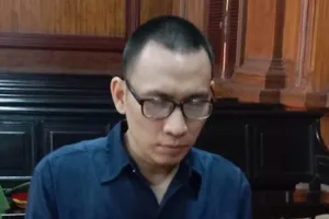 Nửa đêm bật dậy uống bia rồi ảo giác mình đang 'nuôi con tu hú' nên sát hại vợ 