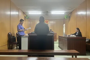 Cựu chấp hành viên Cục THADS TP.HCM nhận hối lộ 350 triệu đồng bất ngờ nhận tội