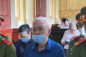 Cựu Tổng giám đốc Đông Á Trần Phương Bình lãnh thêm 8 năm tù