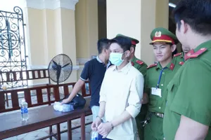 Người xuyên tạc chống phá Nhà nước, bôi nhọ lãnh đạo cấp cao bị phạt 8 năm tù 