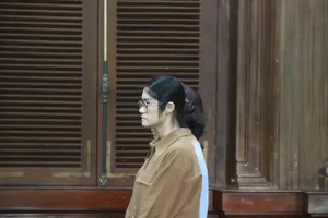 Nữ kế toán trưởng trường tiểu học tham ô tiền tỉ 