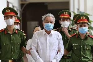 Ông Trần Quí Thanh và con gái có mặt tại phiên toà phúc thẩm