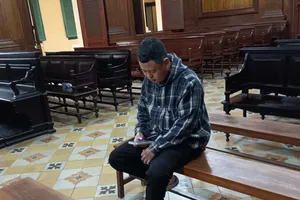 Lãnh án vì gửi clip mặn nồng cho nhiều người để hạ nhục vợ cũ