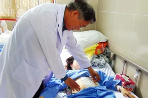 Bệnh viện quận 11 lần đầu phẫu thuật ca đứt đôi lá lách
