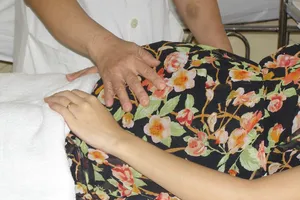 Cẩn trọng đình chỉ thai kỳ nếu thai nhi có tật đầu nhỏ