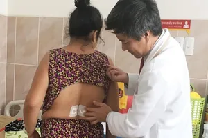 Mổ nhiều đợt không dứt bệnh, đóng đinh 1 lần lại hết