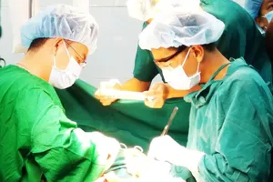 Cứu sống thanh niên bị vỡ tim do tai nạn giao thông 