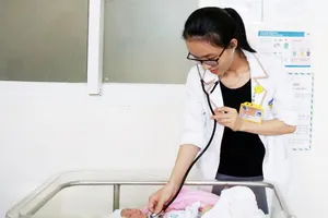 Thai nhi suýt không chào đời do sa dây rốn