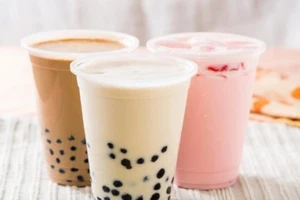 Uống trà sữa, gần 30 học sinh phải nhập viện