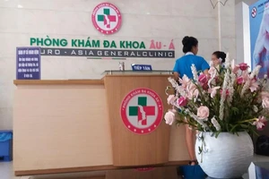 Bệnh nhân khiếu nại giá mắc, phòng khám trả lại tiền