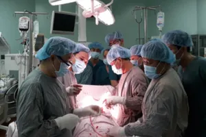 Tự đâm thủng tim trong ngày lễ Tình nhân