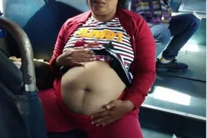 Thấp thỏm sợ bị phạt vì chở bà bầu giả đi sinh