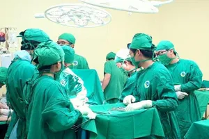 Nạn nhân vụ sập tường ở Vĩnh Long đã qua 'cửa tử'