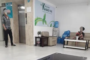 Đã có lệnh ngưng, phòng khám Khang Thái vẫn hoạt động 