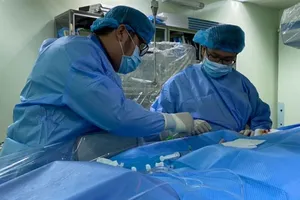 Đem lại niềm vui cho bệnh nhân ngưng tim ngày cuối năm