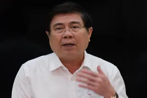 TP.HCM: Làm rõ việc chủ tịch UBND các quận vắng họp chống dịch