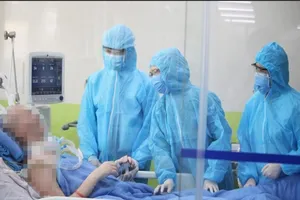 Bệnh nhân 91 đã bấm được phím điện thoại sau 83 ngày điều trị