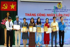 TP.HCM tuyên dương 156 công đoàn viên ngành y tế 