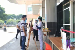 TP.HCM: Hai ca nghi nhiễm COVID-19 tiếp xúc nhiều người