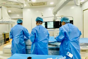 Ngưng tim do 'ho ra máu sét đánh'