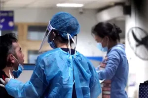 TP.HCM: 1 trường hợp nghi nhiễm COVID-19 sống ở Hóc Môn