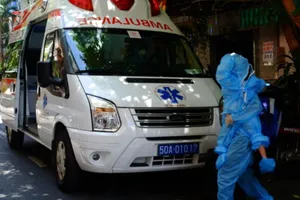 TP.HCM tạm dừng xét nghiệm dịch vụ cho người xuất cảnh từ 31-5