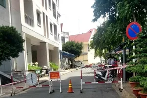 TP.HCM tạm phong tỏa lô 4 chung cư Phú Thọ quận 11 do liên quan ca COVID-19