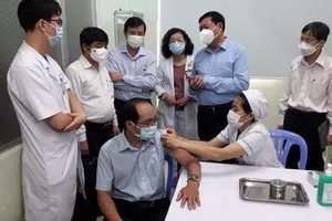 TP.HCM tổ chức tập huấn, chuẩn bị đợt tiêm 836.000 liều vaccine phòng COVID-19