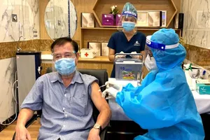 'Ưng cái bụng khi được tiêm vaccine COVID-19 ở Bệnh viện'