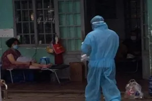 TP.HCM: Phường, xã phải lập tổ phản ứng nhanh theo dõi sức khỏe F0 tại nhà