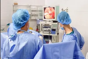 Bệnh nhân vỡ thai ngoài tử cung được cứu nhờ máu hiến của nhân viên y tế