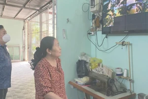 Phụ nữ Hóc Môn góp tiền mua camera chống trộm, bắt cướp 
