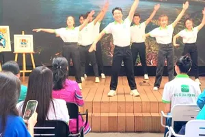 Người dân TP.HCM được chăm sóc sức khỏe hậu COVID-19 qua ứng dụng Dr Home