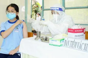 Lý do Sở Y tế TP.HCM tìm tên 579 nhân viên y tế không cho con tiêm vaccine COVID-19