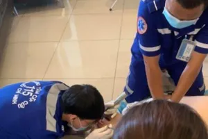 TP.HCM: Cứu sống ngoạn mục bệnh nhân ngưng tim tại nhà