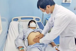 Cứu nam sinh viên bị vỡ u thận