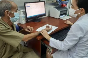 Bà con không còn đội nắng đi xa khám bệnh